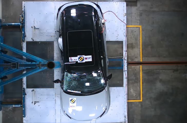 Tata Harrier EV side pole impact test